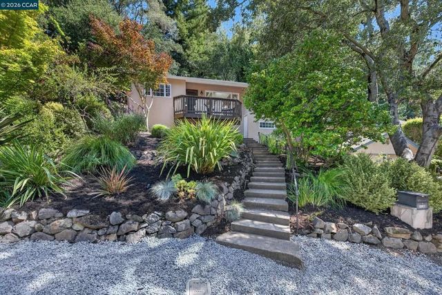 1130 Glencourt Dr, Oakland