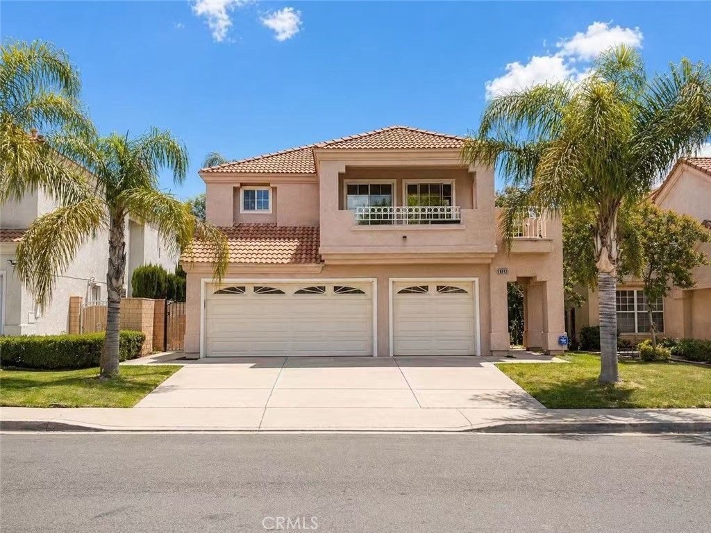 8043 Tuscany, Fontana