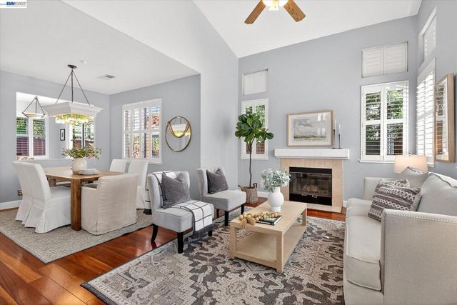 2038 Mulberry Cmn, Livermore
