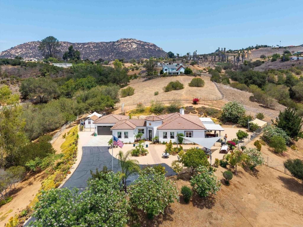 10935 Pala Loma Drive, Valley Center