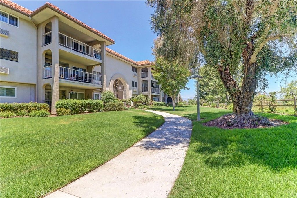 3242 San Amadeo # 3f, Laguna Woods