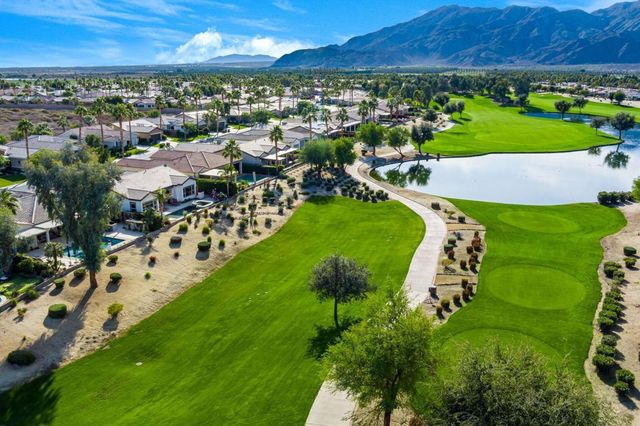 60907 Fire Barrel Drive, La Quinta