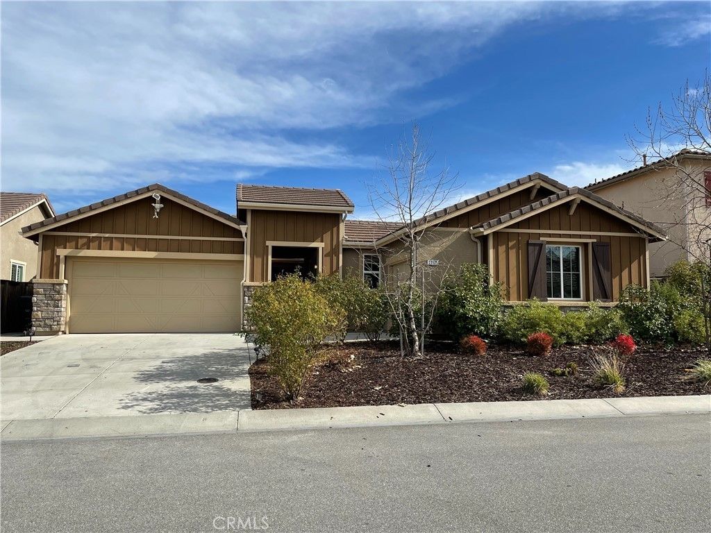 11175 Avion, Atascadero