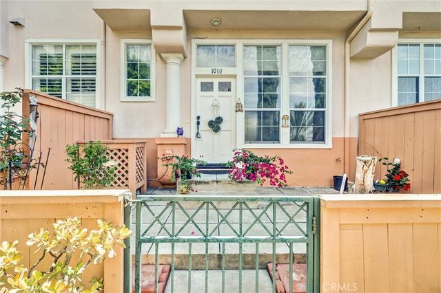 1010 S Volterra, Anaheim