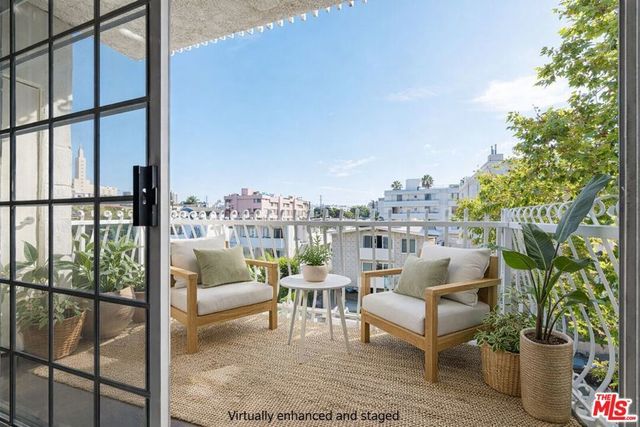 1915 Malcolm Avenue # 301, Los Angeles