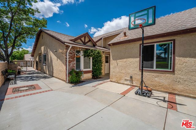 37603 Melton Avenue, Palmdale