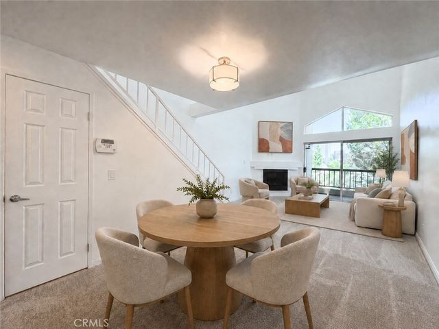 21500 Burbank # 328, Woodland Hills