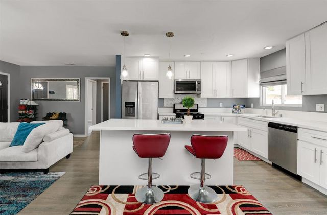 5567 Las Alturas, San Diego