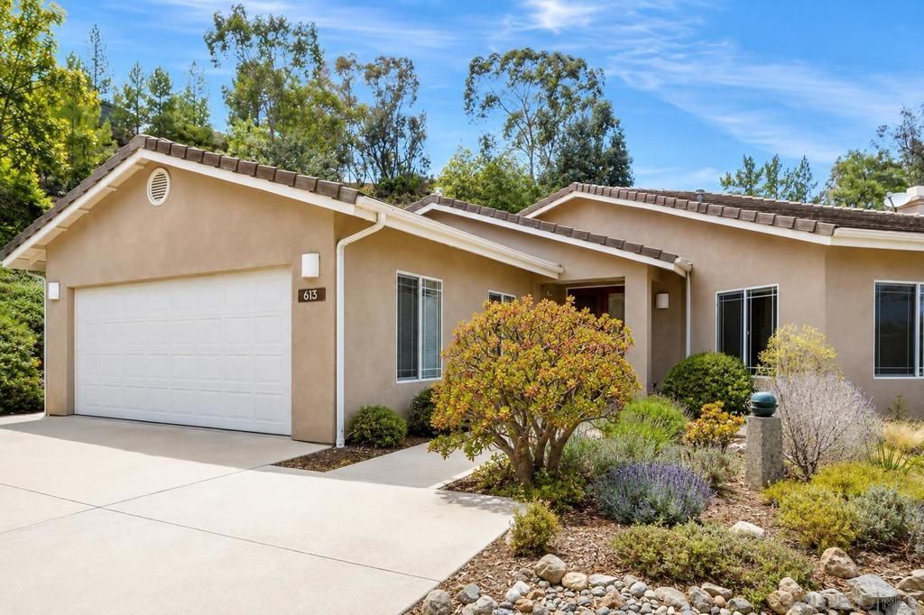 613 Carnation Ln, Fallbrook