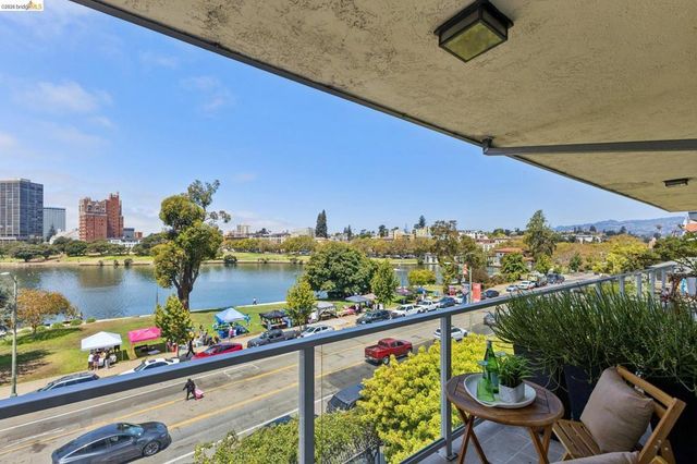 2316 Lakeshore Ave # 8, Oakland