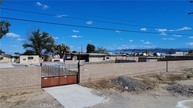 42336 5th Street E, Lancaster