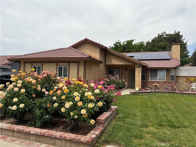 661 E J10 Avenue, Lancaster