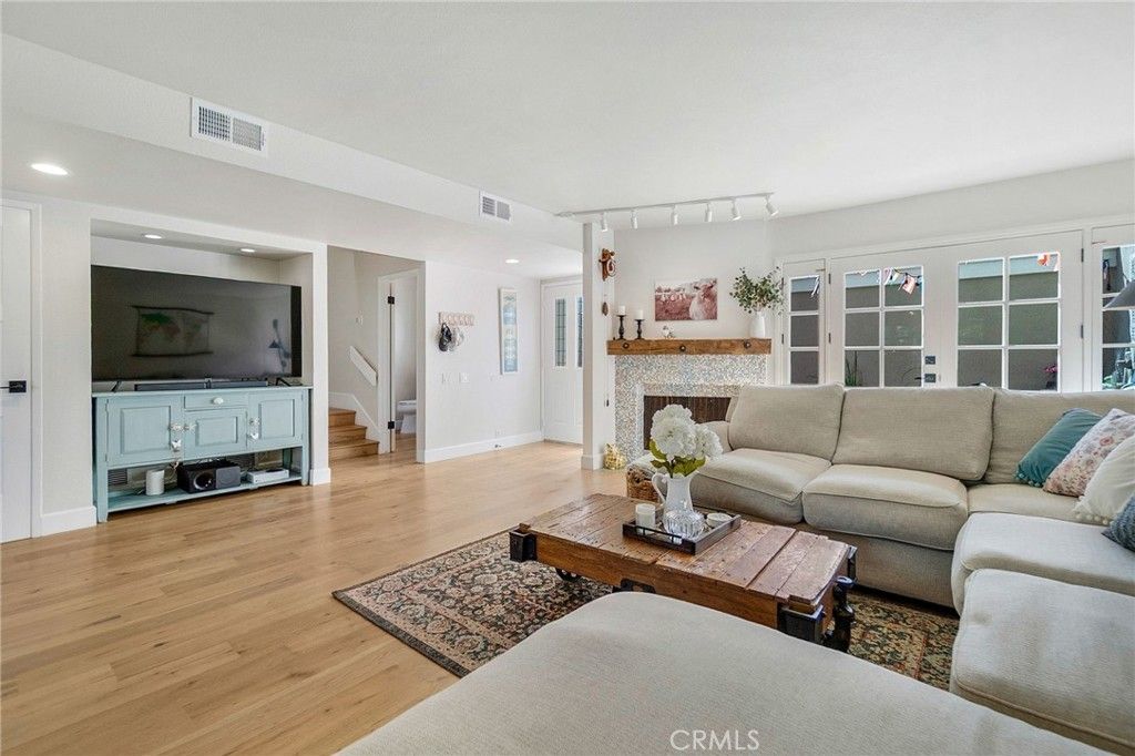19532 Sandcastle, Huntington Beach