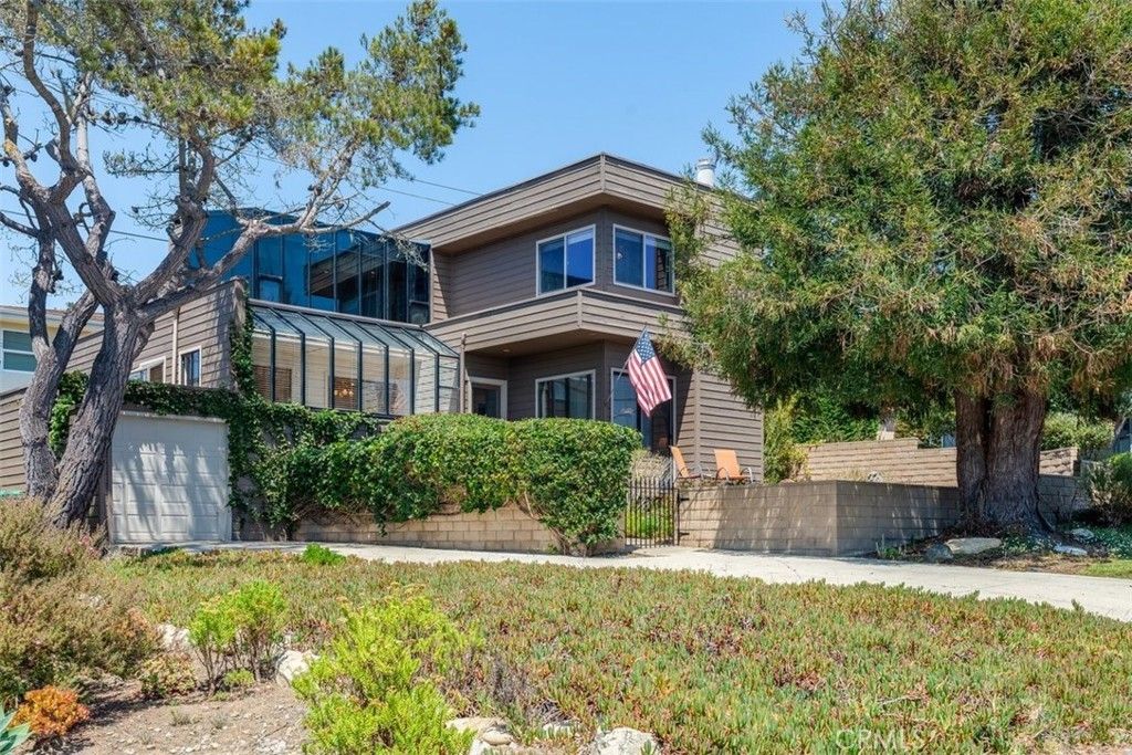 399 Warwick, Cambria