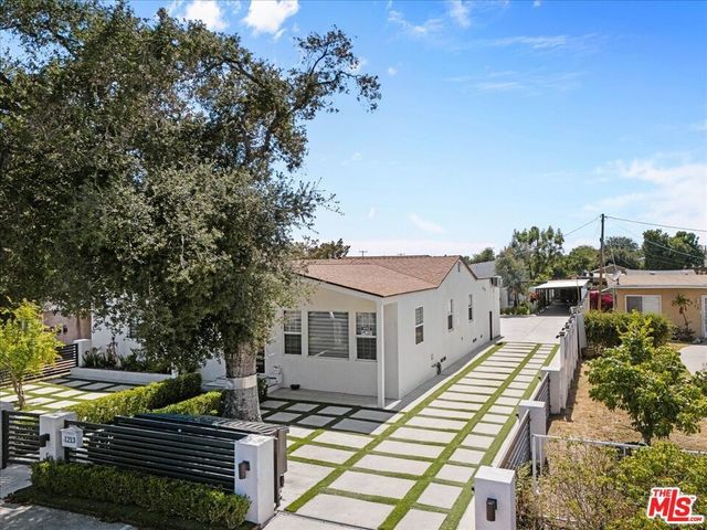 1213 S California Avenue, Monrovia