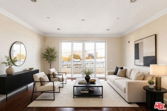 9049 Alcott Street # 304, Los Angeles