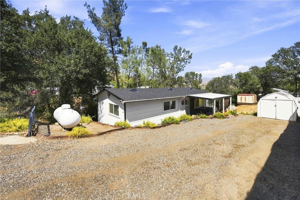 32 Pinebrook, Wofford Heights