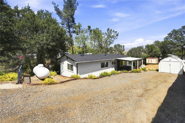 32 Pinebrook, Wofford Heights