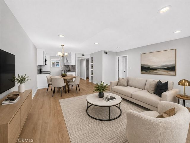 433 S Manhattan Pl # 206, Los Angeles