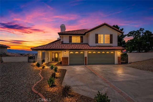 16334 Ridge View Drive, Apple Valley