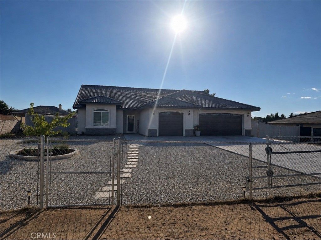 7636 Oxford, Hesperia
