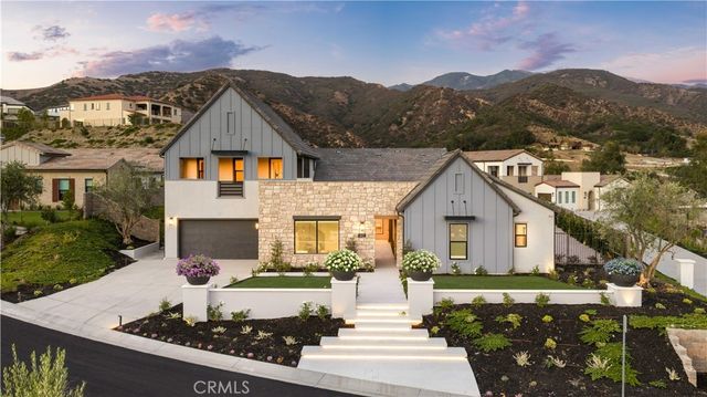 18472 Boulder Bluff, Silverado