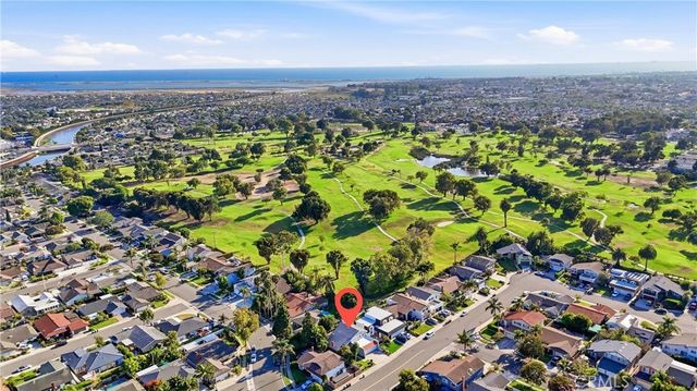 5872 Meadowbrook Drive, Huntington Beach