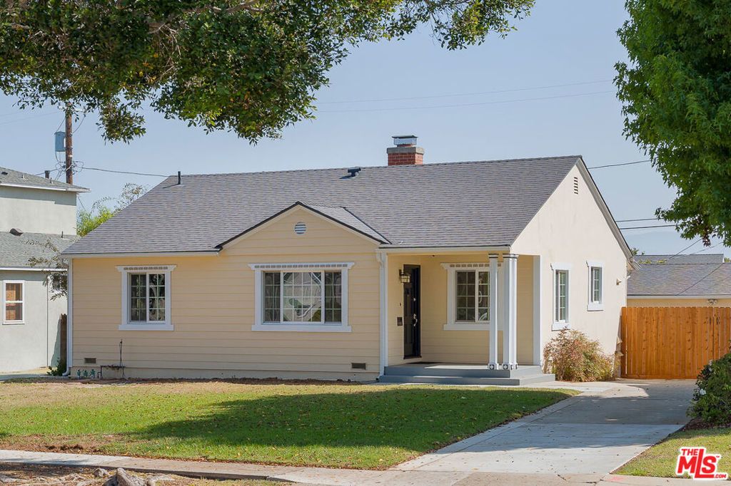 3152 Grand View Boulevard, Los Angeles