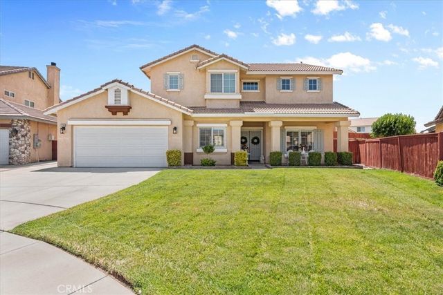12740 Blazing Star, Victorville