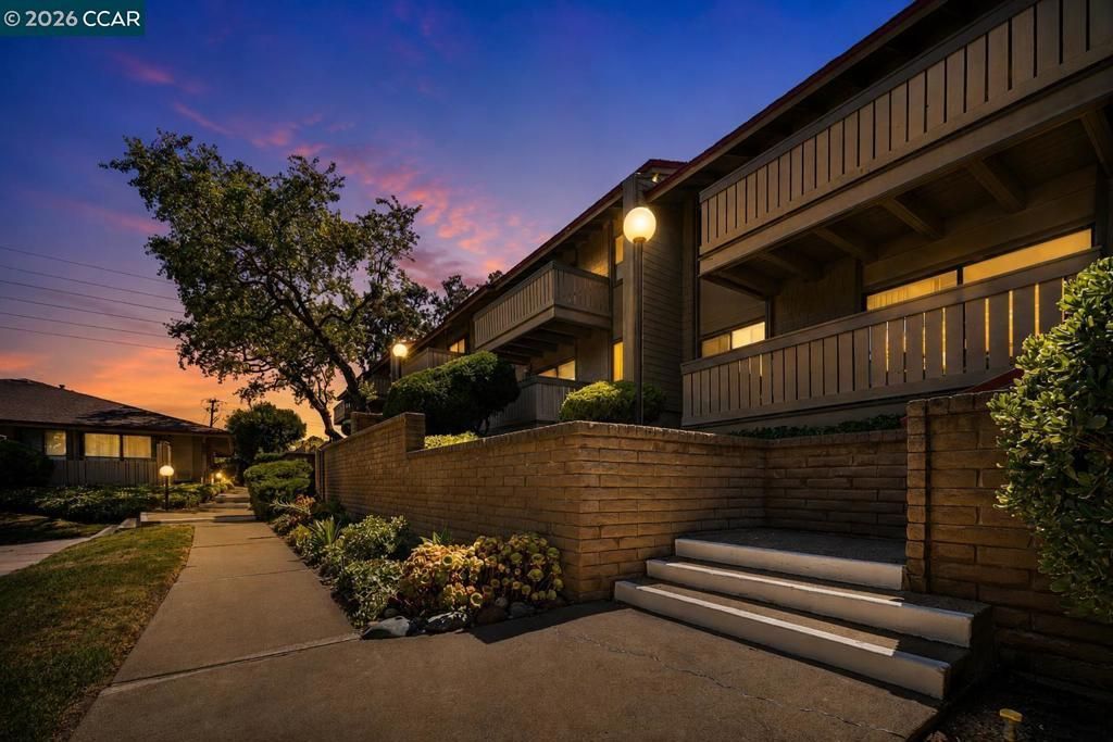 101 Kinross Dr # 9, Walnut Creek