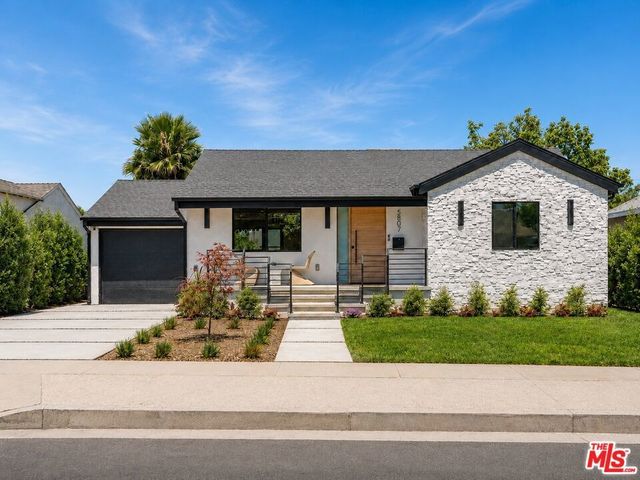 5807 Balcom Avenue, Encino