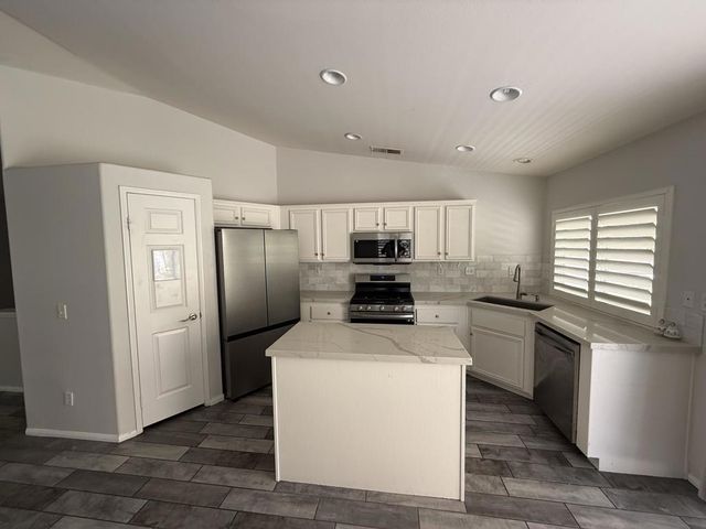 45925 La Flor Lane, La Quinta