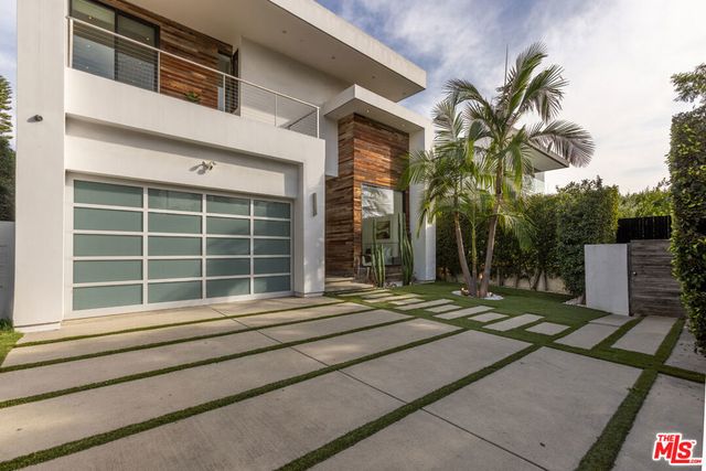 132 N Laurel Avenue, Los Angeles