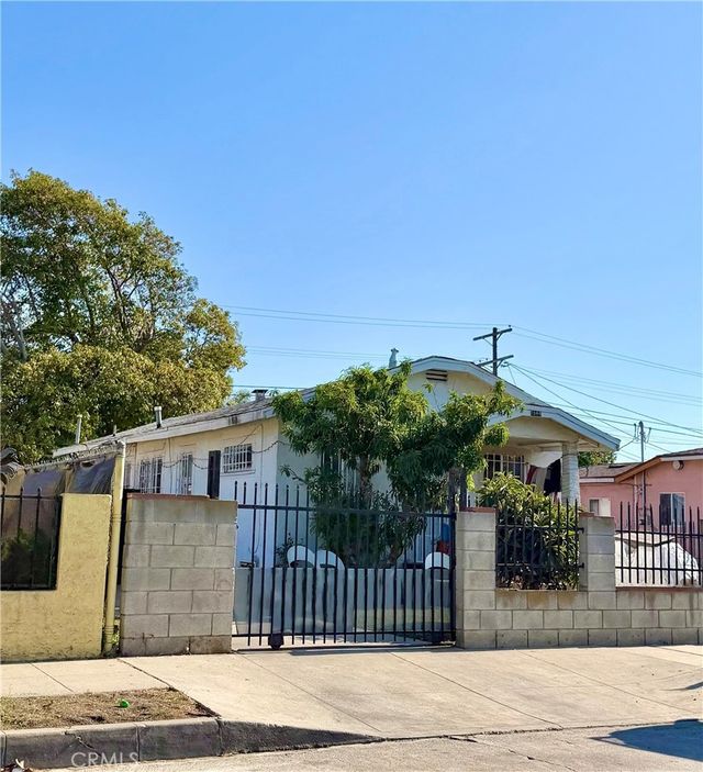 1644 W 67th, Los Angeles