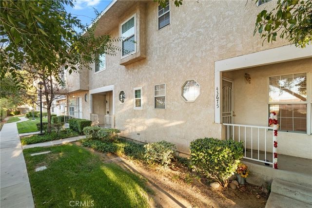 43675 Park, Lancaster