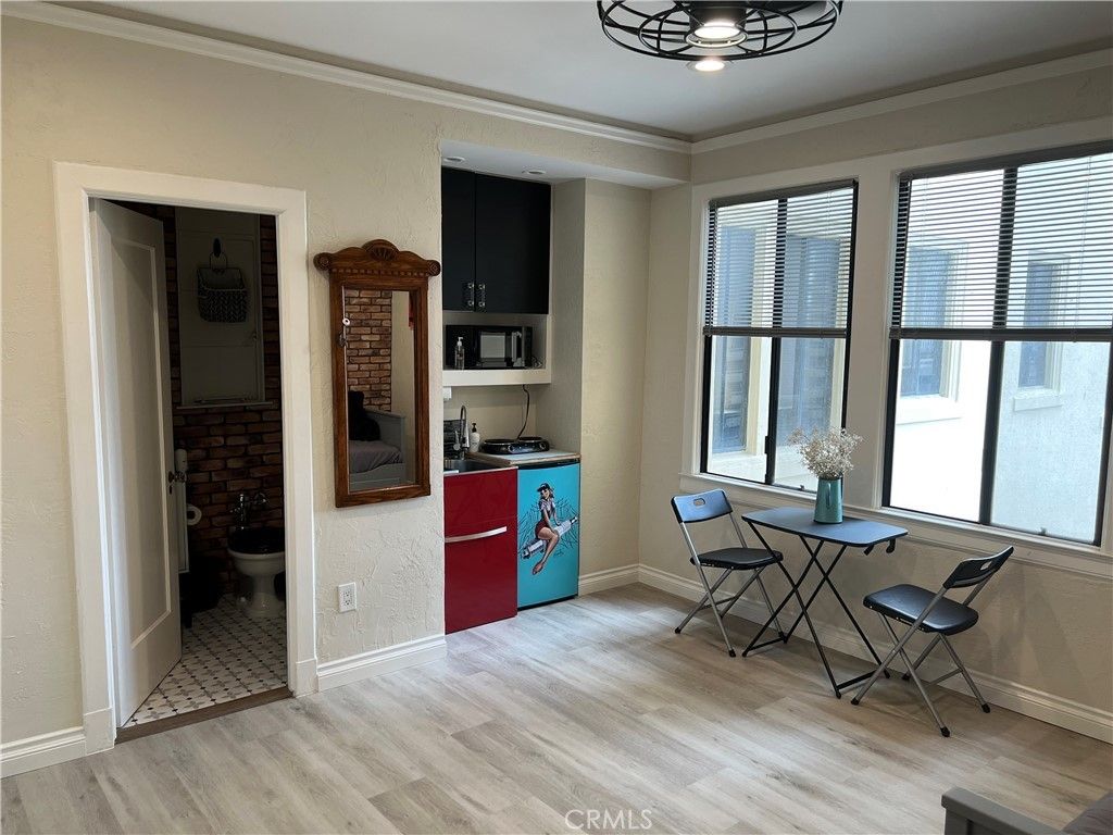 315 W 3rd # 5a, Long Beach