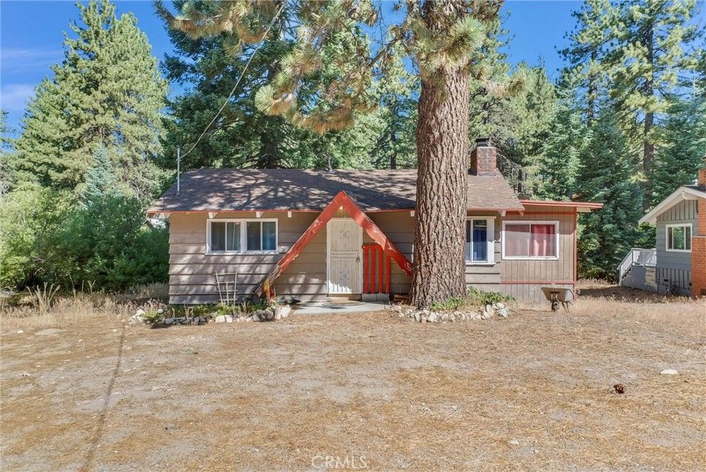 33520 Green Valley Lake, Green Valley Lake