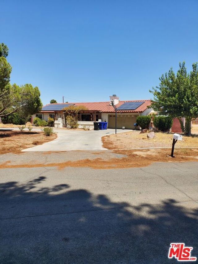 13435 Tioga Road, Apple Valley