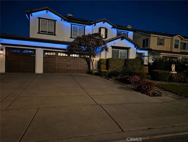 5707 Caliterra Court, Eastvale