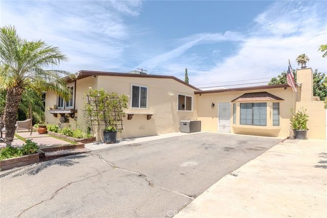 8636 Colbath, Los Angeles