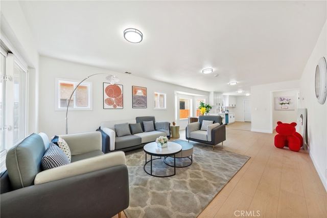 1132 W 55th Street, Los Angeles