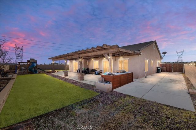 13374 Luna, Victorville