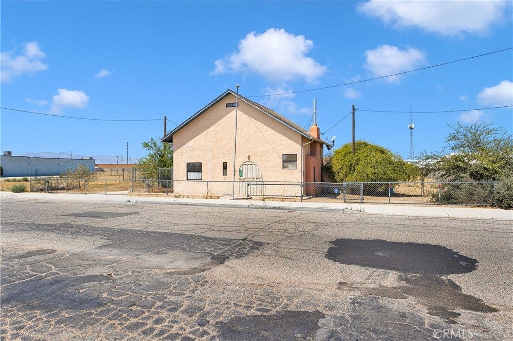 18058 Jonathan Street, Adelanto