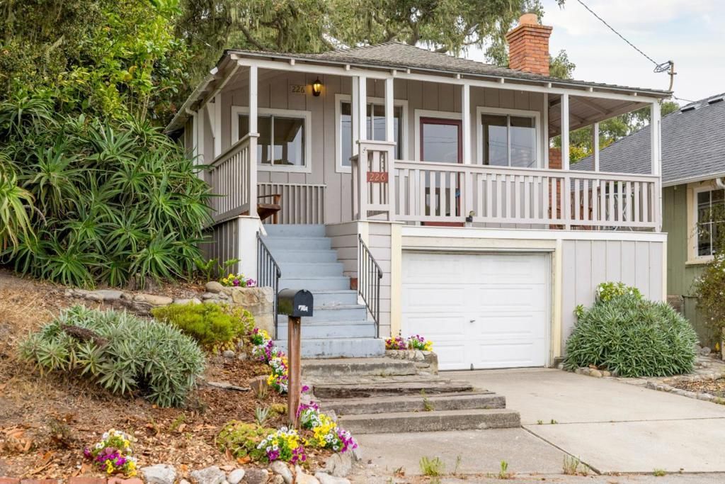226 Walnut Street, Pacific Grove