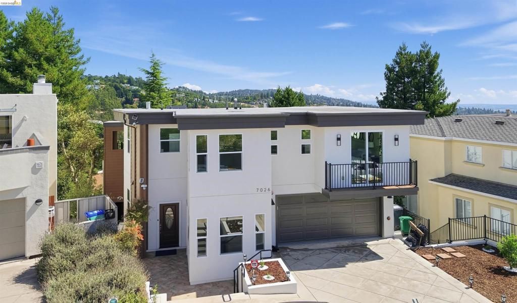 7026 Devon Way, Berkeley