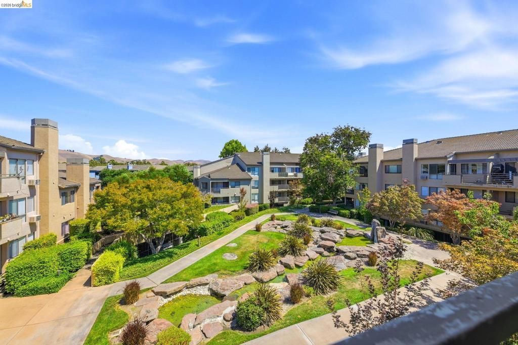39206 Guardino Dr # 302, Fremont