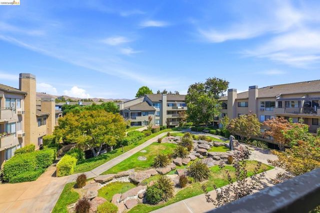 39206 Guardino Dr # 302, Fremont