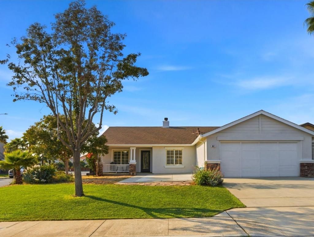 801 Gonzalez Circle, Gonzales