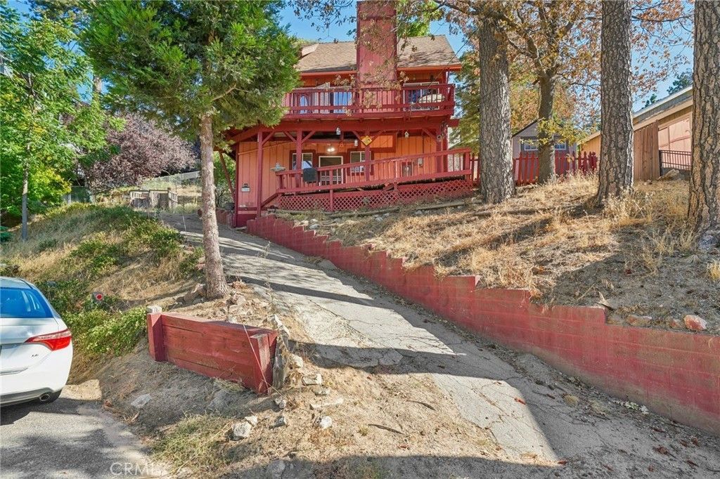 23840 Zuger Drive, Crestline