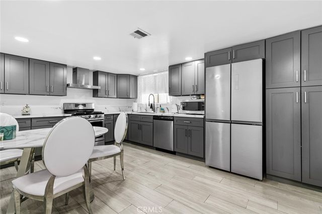 8801 Cedros Avenue # 7, Panorama City